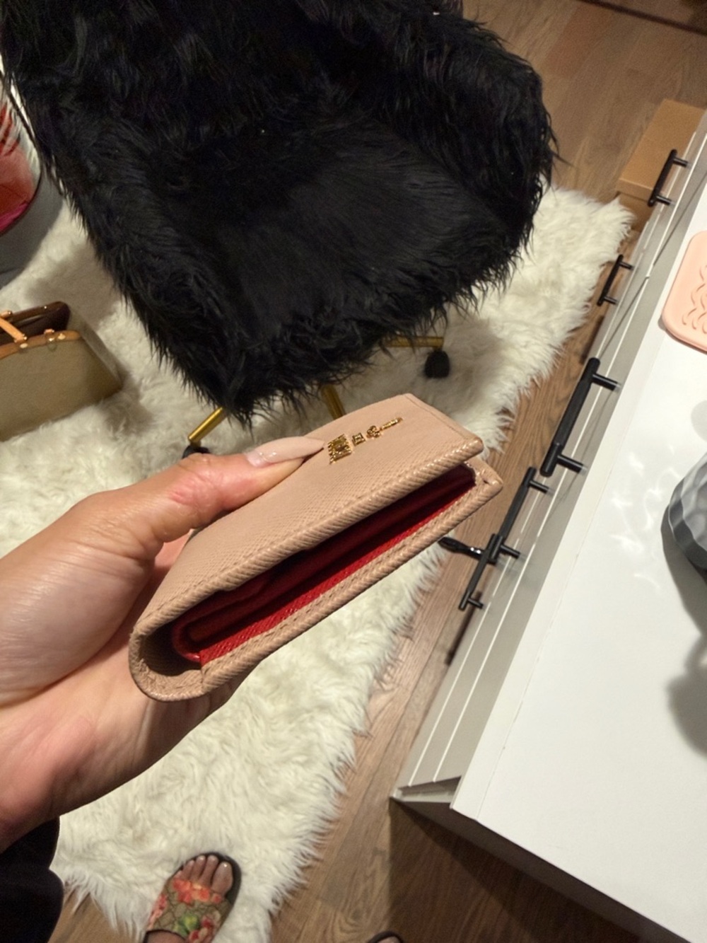 Prada Saffiano Leather Compact Wallet with Gold Logo - Picture 4 of 6